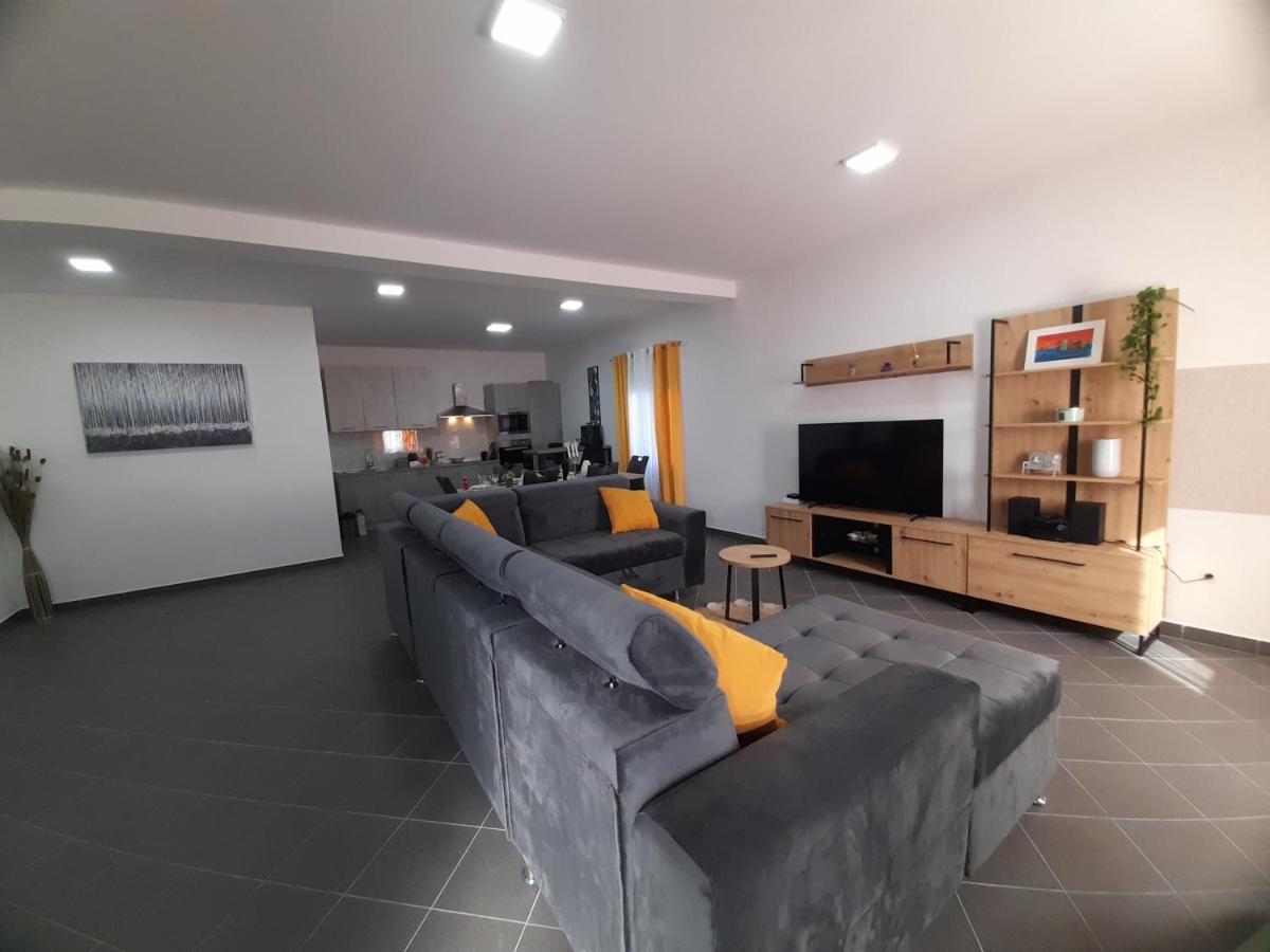 Villa Iva Rastevic Exteriör bild